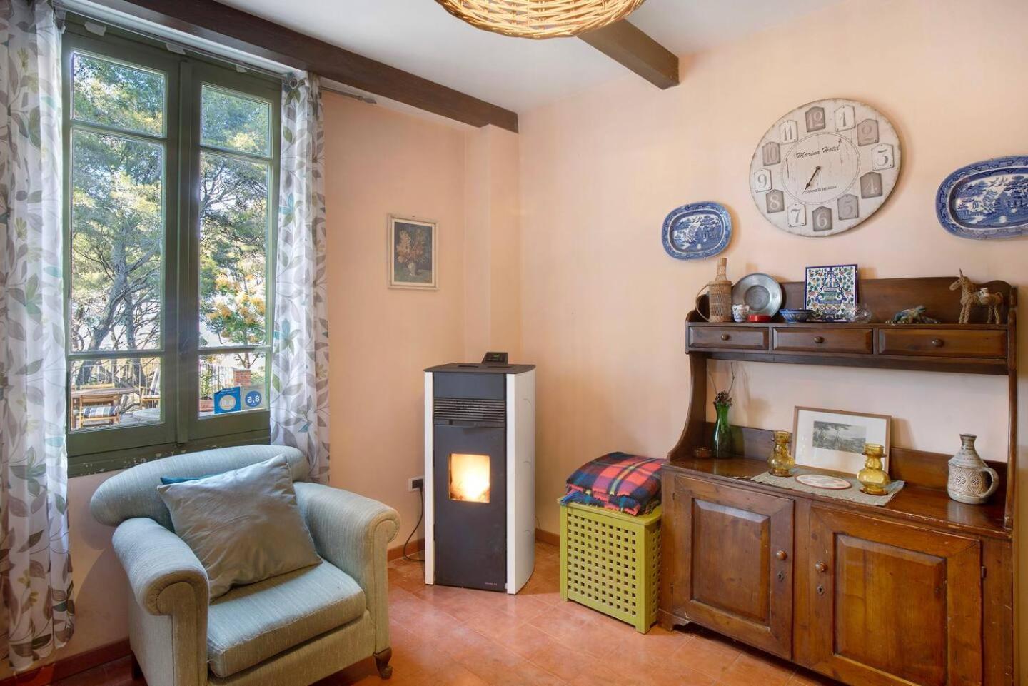 Torre Alpicella Holiday Home, A Scenic Escape Into Nature And Relaxation 迪亚诺马里纳 外观 照片