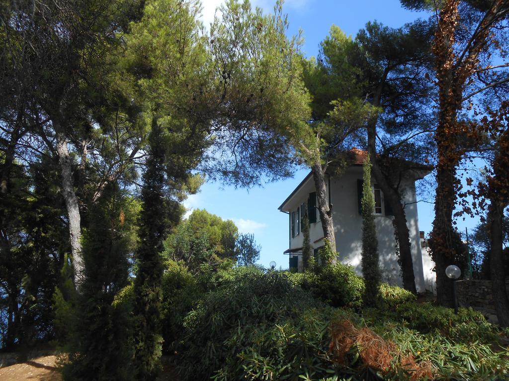 Torre Alpicella Holiday Home, A Scenic Escape Into Nature And Relaxation 迪亚诺马里纳 外观 照片